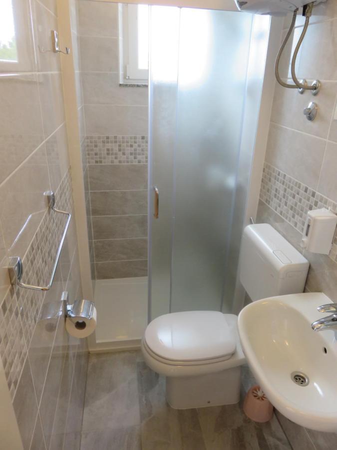 Apartmani Mm Starigrad Paklenica Eksteriør bilde