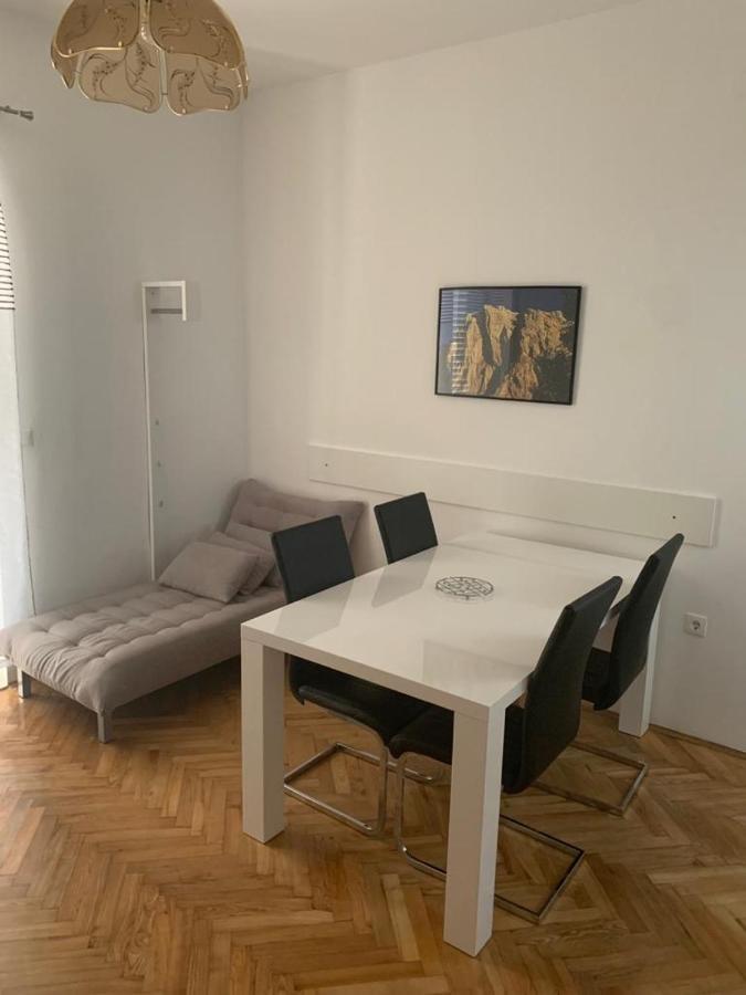 Apartmani Mm Starigrad Paklenica Eksteriør bilde