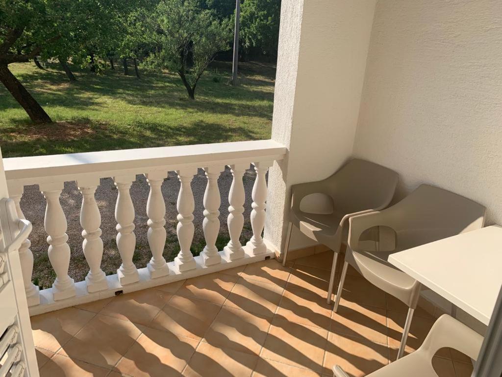 Apartmani Mm Starigrad Paklenica Eksteriør bilde