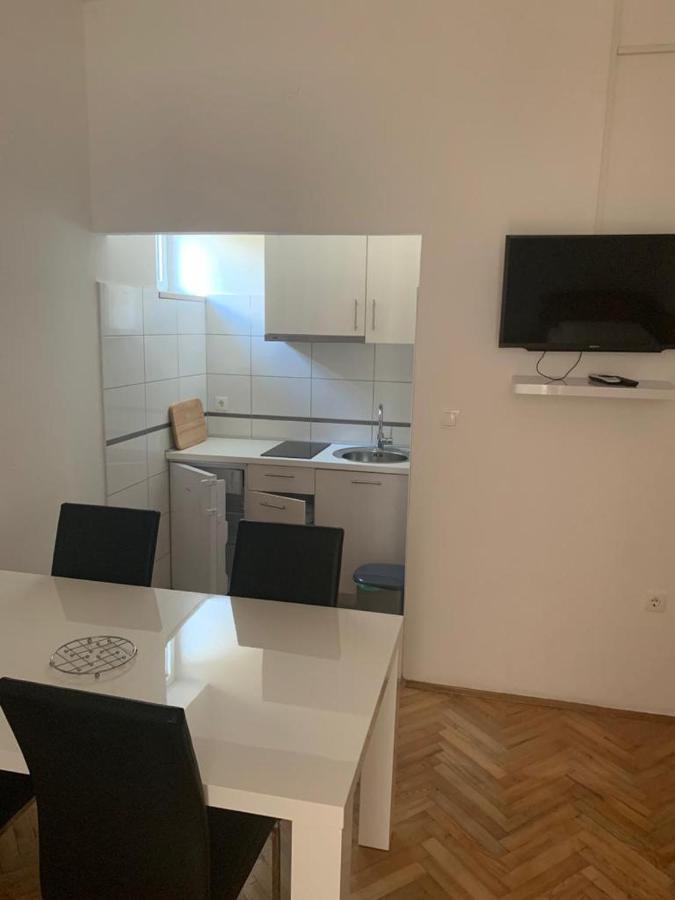 Apartmani Mm Starigrad Paklenica Eksteriør bilde